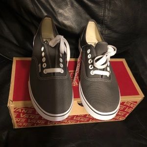 NIB lo pro vans pewter woman’s 9 men’s 7.5